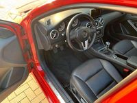 Gebraucht Mercedes A180 Edition 122 PS (89 kW) 2013 Rot Kleinwagen