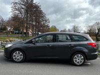 Gebraucht Ford Focus 120 PS (88 kW) 2015 Schwarz Kombi