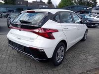 Neu Hyundai i20 Select 101 PS (74 kW) 2025 Atlas white Kleinwagen