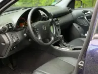 Używany Mercedes C320 218 KM (160 kW) 2001 Purpurowy Sedan/Limuzyna