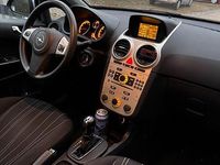 Gebraucht Opel Corsa 90 PS (66 kW) 2008 Silber Kleinwagen