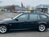Gebraucht BMW 318 143 PS (105 kW) 2010 Schwarz Kombi