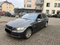 Gebraucht BMW 320 150 PS (110 kW) 2007 Grau Kombi