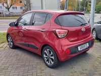 Gebraucht Hyundai i10 87 PS (63 kW) 2017 Rot Kleinwagen
