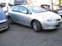 Gebraucht Opel Astra Edition 116 PS (85 kW) 2010 Argon silber/ice silver (m2) Kleinwagen