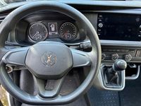 Używany VW Transporter 90 KM (66 kW) 2021 Biały Van