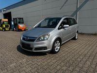 Gebraucht Opel Zafira 105 PS (77 kW) 2005 Silber Van / Kleinbus