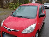 Gebraucht Hyundai i10 67 PS (49 kW) 2011 Rot Kleinwagen