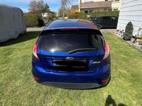 Gebraucht Ford Fiesta 80 PS (58 kW) 2014 Blau Kleinwagen