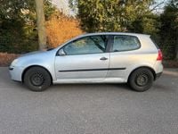 Gebraucht VW Golf 102 PS (75 kW) 2005 Silber Coupé