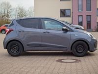 Gebraucht Hyundai i10 Trend 87 PS (63 kW) 2018 Grau Kleinwagen