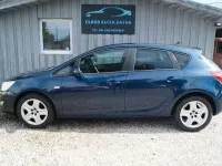 Gebraucht Opel Astra Design Edition 140 PS (102 kW) 2012 Blau Limousine