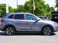 Neu MG ZS Luxury 197 PS (144 kW) 2026 Grau SUV