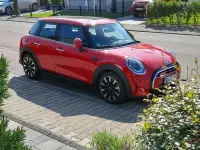 Usado Mini Cooper Classic 136 CV (100 kW) 2021 Rojo Utilitario