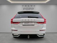 Gebraucht Volvo XC60 Plus 197 PS (144 kW) 2023 Crystal white / metallic SUV