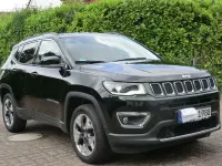 Gebraucht Jeep Compass Limited 170 PS (125 kW) 2018 Schwarz SUV