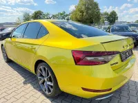 Gebraucht Skoda Superb SportLine 190 PS (139 kW) 2023 Gelb Limousine