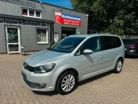Gebraucht VW Touran 105 PS (77 kW) 2010 Gold Van / Kleinbus