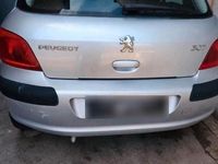 Gebraucht Peugeot 307 80 PS (58 kW) 2004 Silber Kleinwagen