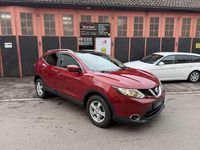 Gebraucht Nissan Qashqai 360º 131 PS (96 kW) 2015 New red (m) SUV