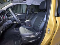 Gebraucht Mercedes T180 Progressive 131 PS (96 kW) 2024 Limonitgelb metallic Van / Kleinbus