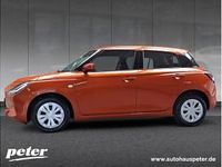Neu Suzuki Swift Club 82 PS (60 kW) 2025 Orange (flame orange met.) Kleinwagen