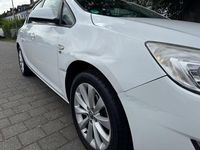 Second-hand Opel Astra 87 CP (63 kW) 2012 Alb Hatchback