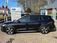 Gebraucht Ford Focus Active X 120 PS (88 kW) 2022 Obsidian schwarz Kombi
