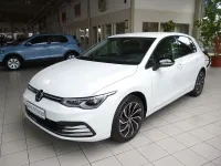 Gebraucht VW Golf VIII Move 150 PS (110 kW) 2023 Weiß Limousine