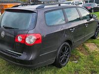 Usata VW Passat 160 CV (117 kW) 2009 Marrone Station wagon