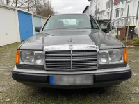 Gebraucht Mercedes 200 118 PS (86 kW) 1990 Grau Limousine