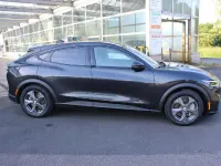 Gebraucht Ford Mustang Mach-E Basis 197 kW (269 PS) 2022 Grau SUV