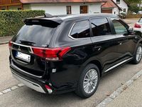 Gebraucht Mitsubishi Outlander P-HEV Top 224 PS (164 kW) 2021 Schwarz SUV