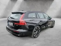 Gebraucht Volvo V60 Plus 197 PS (144 kW) 2025 Schwarz Kombi
