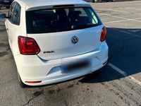 Gebraucht VW Polo 90 PS (66 kW) 2016 Weiß Limousine