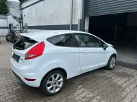 Gebraucht Ford Fiesta Sport 82 PS (60 kW) 2009 Weiß Coupé