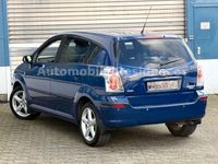 Gebraucht Toyota Corolla Verso Edition 129 PS (94 kW) 2005 Blau Van / Kleinbus