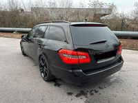 Gebraucht Mercedes E250 Avantgarde 204 PS (150 kW) 2012 Schwarz Kombi