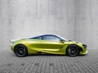 Neu McLaren 750S 751 PS (552 kW) 2025 Flux green (grün) Coupé