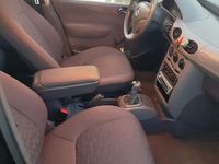 Second-hand Mercedes 190 125 CP (91 kW) 2000 Negru Berlinǎ