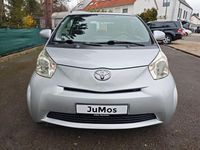 Gebraucht Toyota iQ Basis 68 PS (50 kW) 2009 Silber Kleinwagen