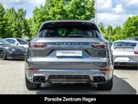 Używany Porsche Cayenne 462 KM (339 kW) 2021 Szary SUV