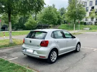 Gebraucht VW Polo 90 PS (66 kW) 2015 Silber Kleinwagen