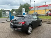 Gebraucht Opel Astra GTC Edition 101 PS (74 kW) 2012 Schwarz Coupé