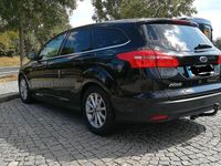 Second-hand Ford Focus 150 CP (110 kW) 2015 Negru Berlinǎ