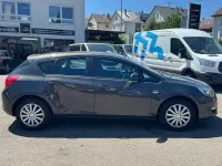 Gebraucht Opel Astra Selection 116 PS (85 kW) 2015 Grau Limousine
