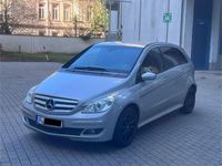 Gebraucht Mercedes B180 Avantgarde 109 PS (80 kW) 2006 Silber Van / Kleinbus