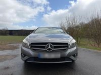 Gebraucht Mercedes A180 122 PS (89 kW) 2013 Grau Limousine