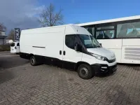 Second-hand Iveco Daily 179 CP (131 kW) 2017 Alb Van