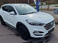 Gebraucht Hyundai Tucson 177 PS (130 kW) 2017 Weiß SUV